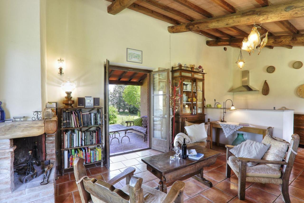 Appartamento Uva - Agriturismo Le Selvole Pomarance Extérieur photo